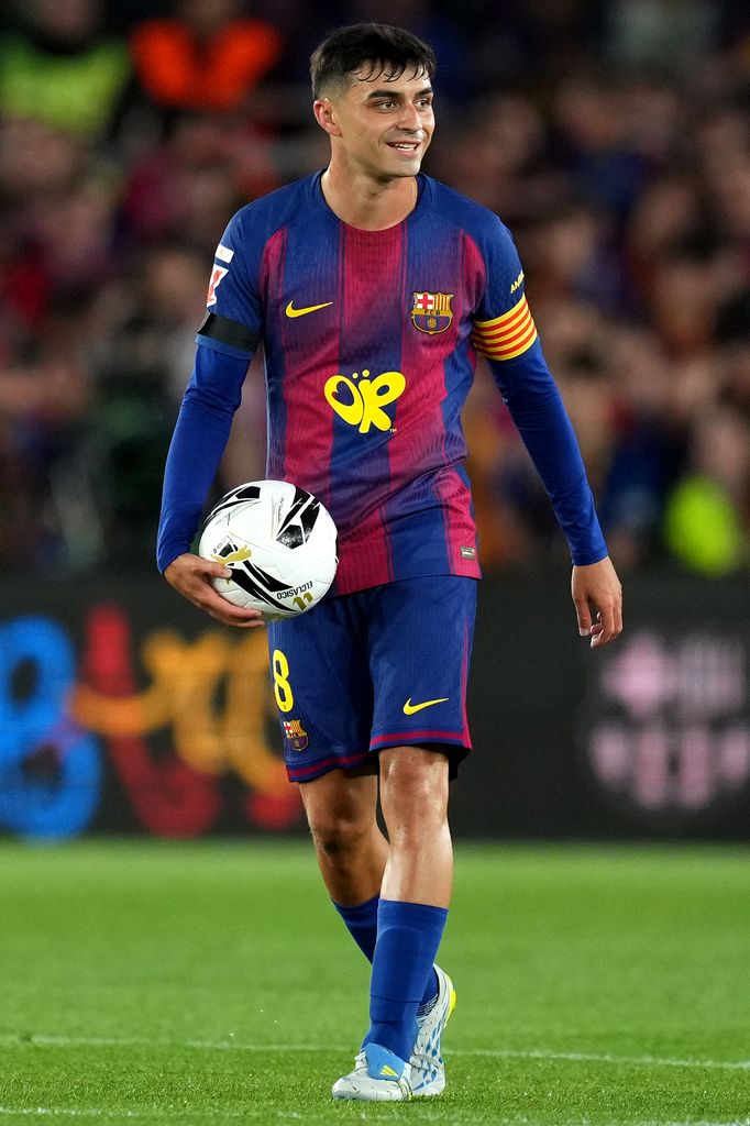 Pedri en el partido del Barcelona contra el Real Madrid, en el que cantaron el alirón 