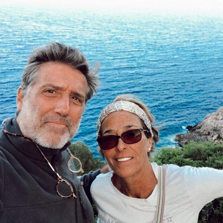 Emilio Aragón y Aruca Fernández-Vega llevan más de cuatro décadas juntos