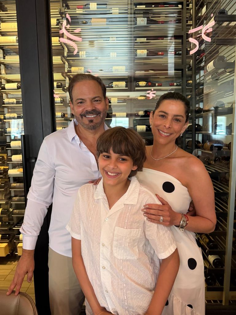 Michael Puchades y Lourdes Stephen se casaron en 2008 y renovaron sus votos en su 10° aniversario