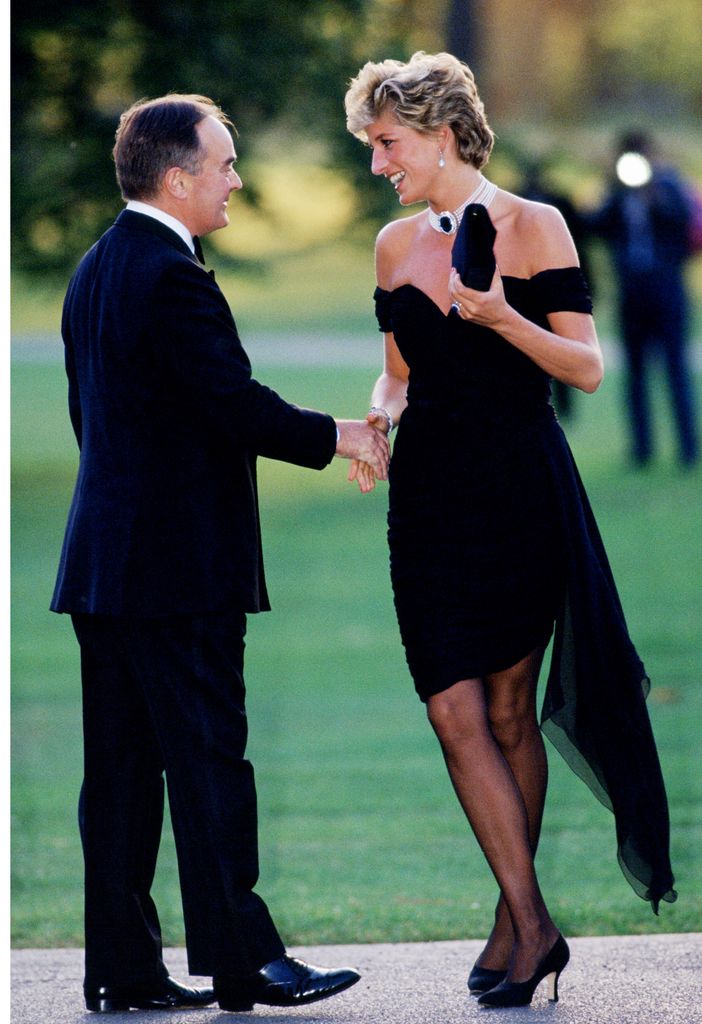 Diana de Gales con el vestido de la venganza