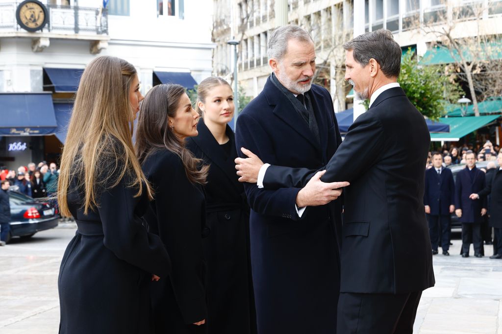 El Rey da el pésame a su primo, el príncipe Pablo 