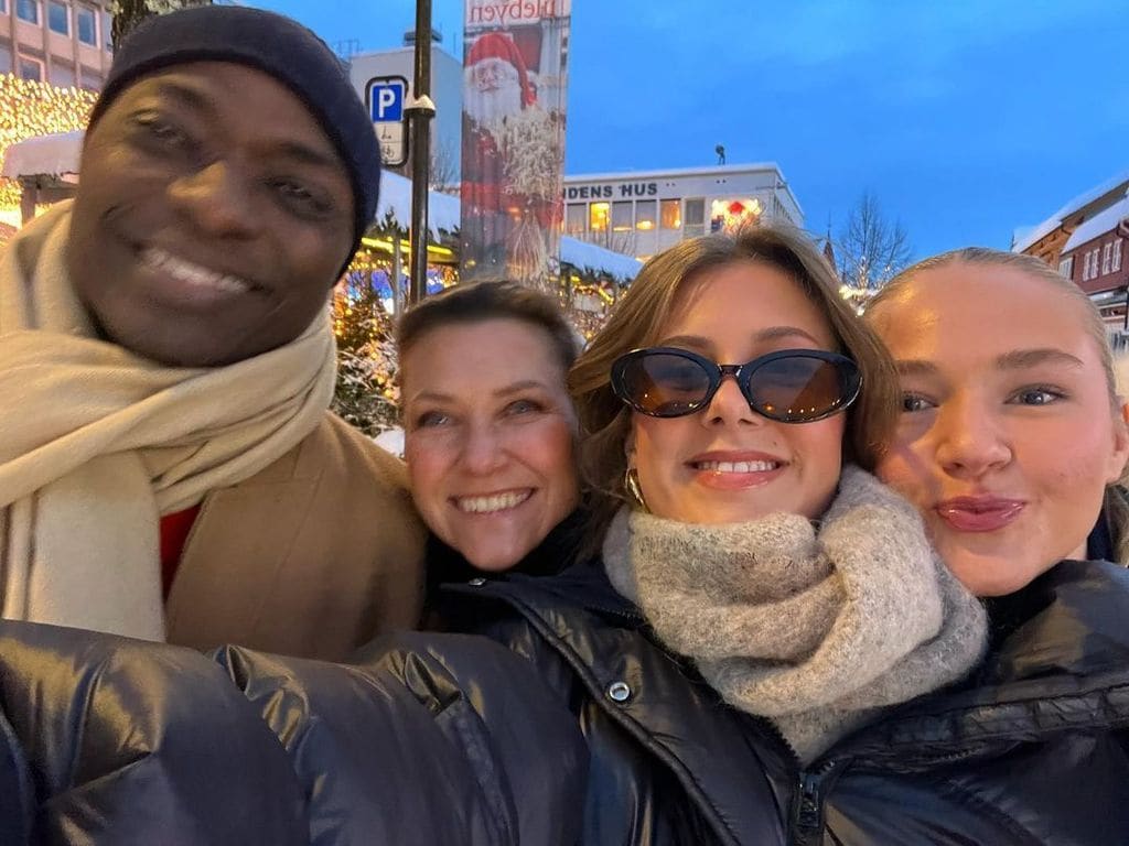 Marta Luisa de Noruega, Durek Verett, Leah Isadora Behn