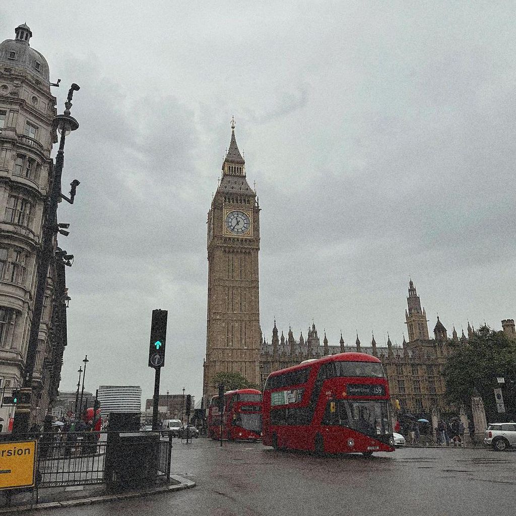 chiquinquir delgado en londres con su hija carlota