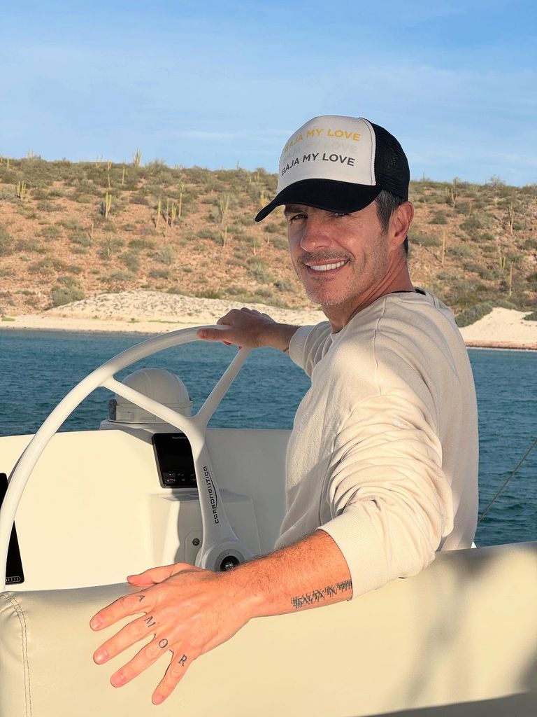 Mauricio Ochmann inició el 2026 rodeado de amor.