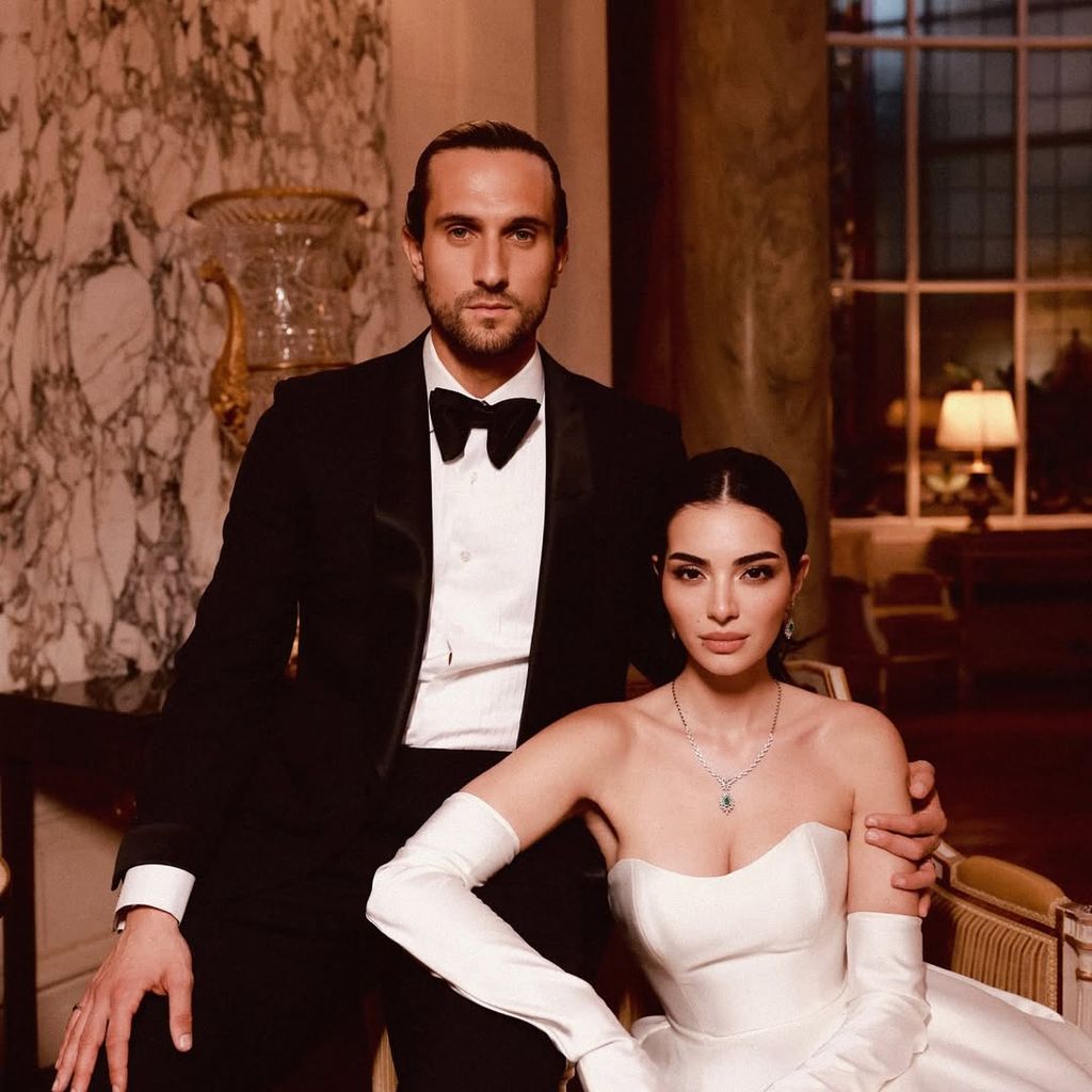 Desde que se confirmara su noviazgo, su amor ha sido de cuento de hadas, igual que su boda