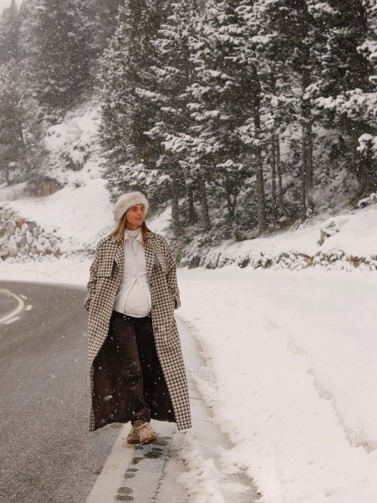 Queda claro que presumir de barriguita se puede hacer de forma estilosa pasado el verano