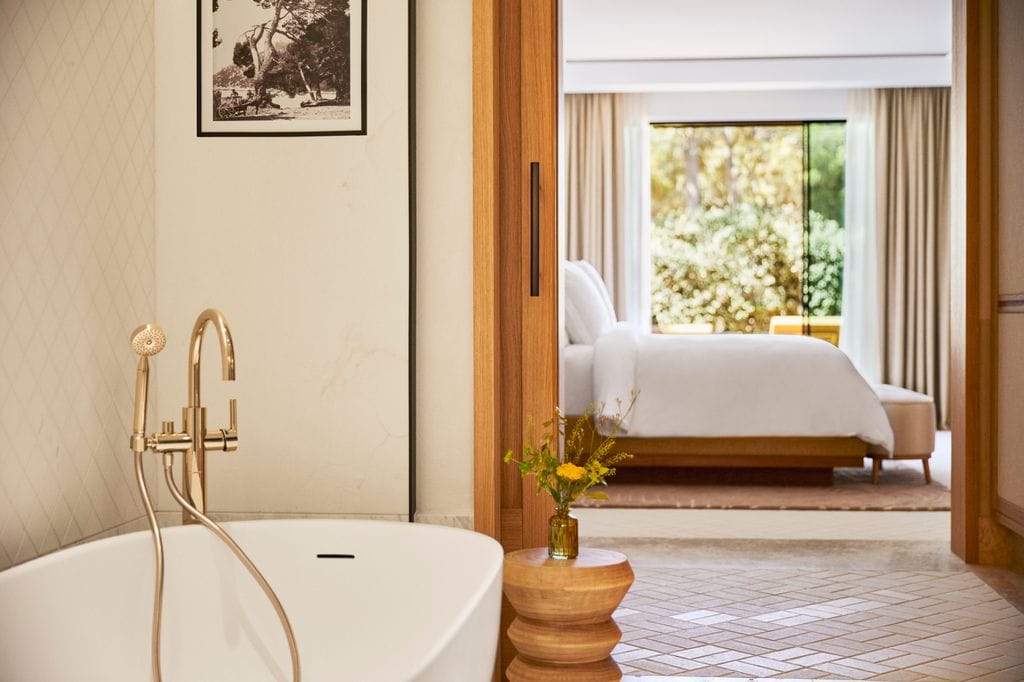 Tras un tiempo cerrado, el Hotel Formentor abre sus puertas bajo un nuevo nombre: Four Seasons Resort Mallorca en Formentor 