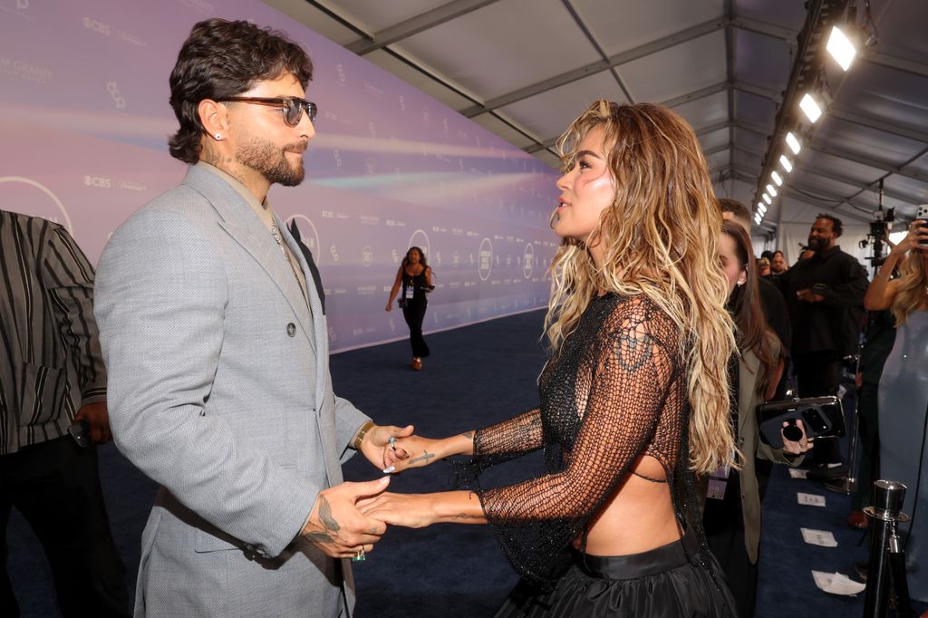 Maluma y Karol G se mostraron muy felices al encontrarse en los AMAs 2026.