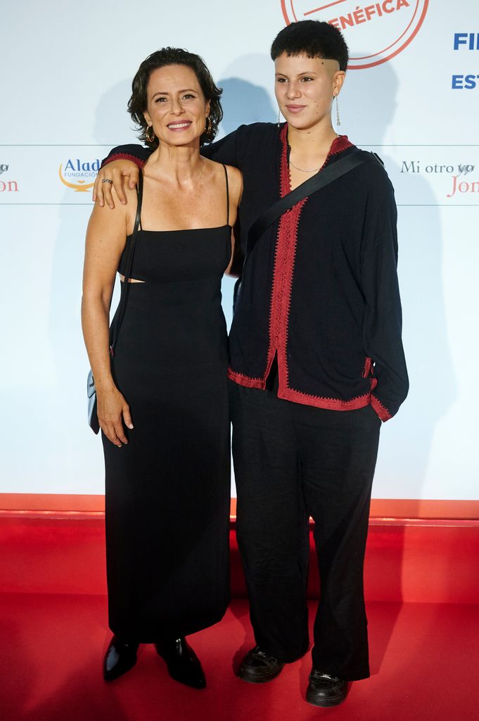 La actriz con su hija, Bruna, en la fiesta de fin de rodaje de "Mi Otro Jon" en el Florida Park de Madrid