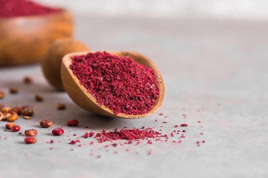 Sumac, especia muy usada en la cocina árabe