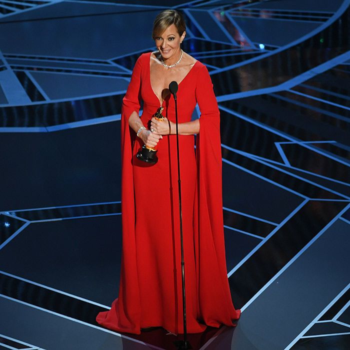 A pesar de su extensa carrera profesional, para Allison Janney era su primera nominación al Oscar, pero ha conseguido llevarse a casa la preciada estatuilla gracias a su papel en Yo, Tonya.
