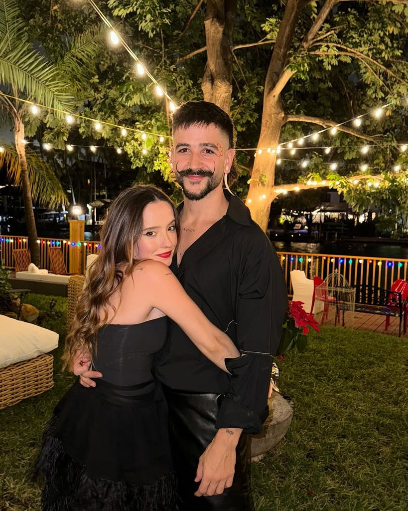 La pareja celebró el pasado 17 de abril 10 años de amor. 