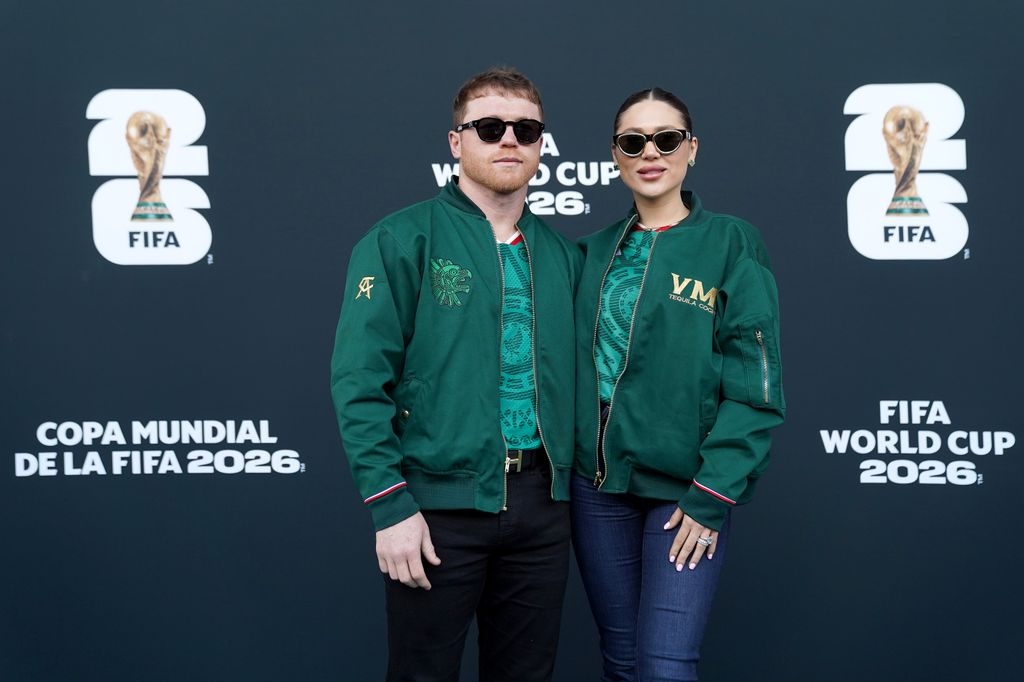 'Canelo' Alvarez y Fernanda Gomez a su llegada al Estadio Ciudad de México para el Mundial 2026.