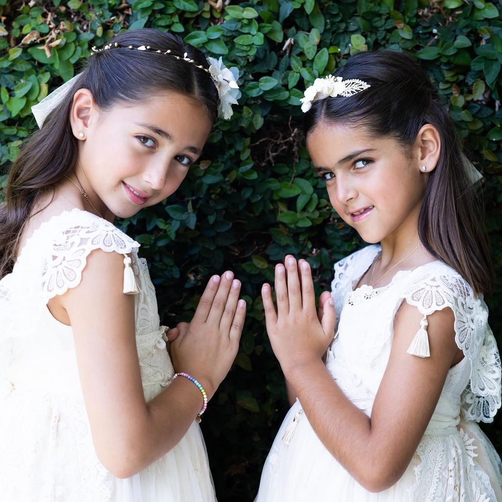 jacky bracamontes y sus hijas