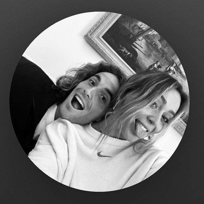 Te contamos por qué todo el mundo habla de Paula Badosa y Stéfanos Tsitsipás