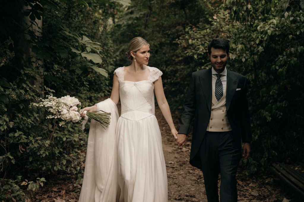 Vestido de novia viral drapeado desmontable Reguillo