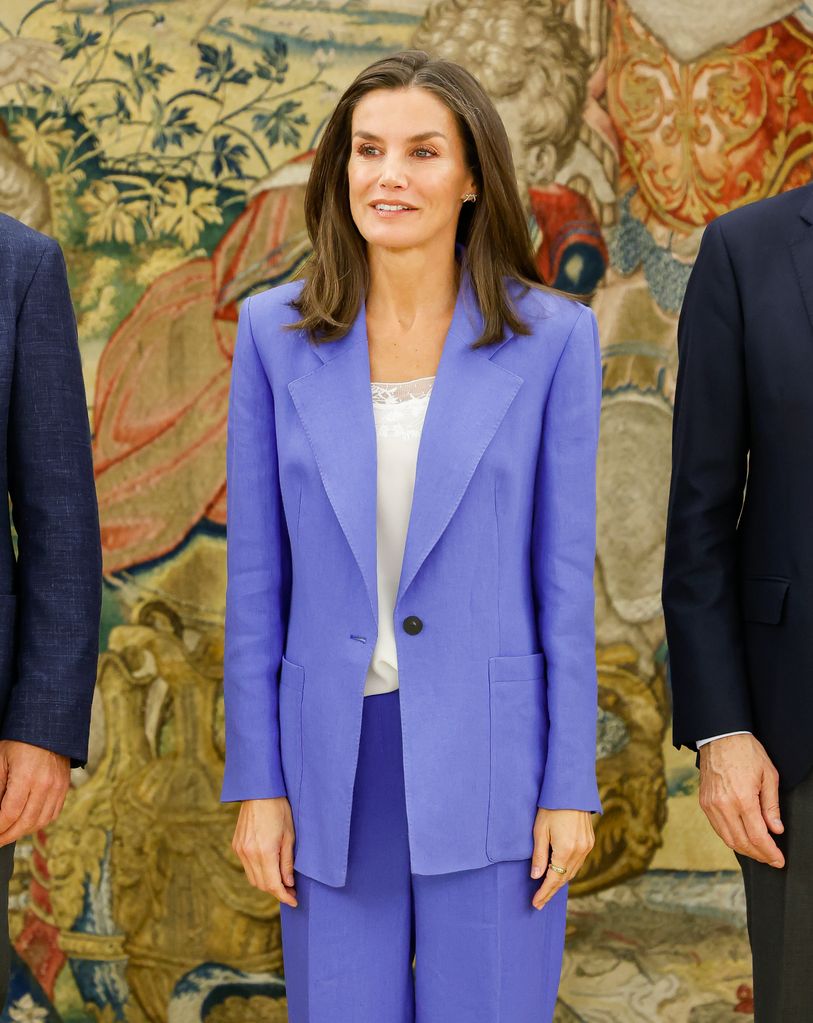 La Reina Letizia de España durante una reunión con la Fundación Microfinanzas BBVA en Madrid el miércoles 17 de julio de 2024.