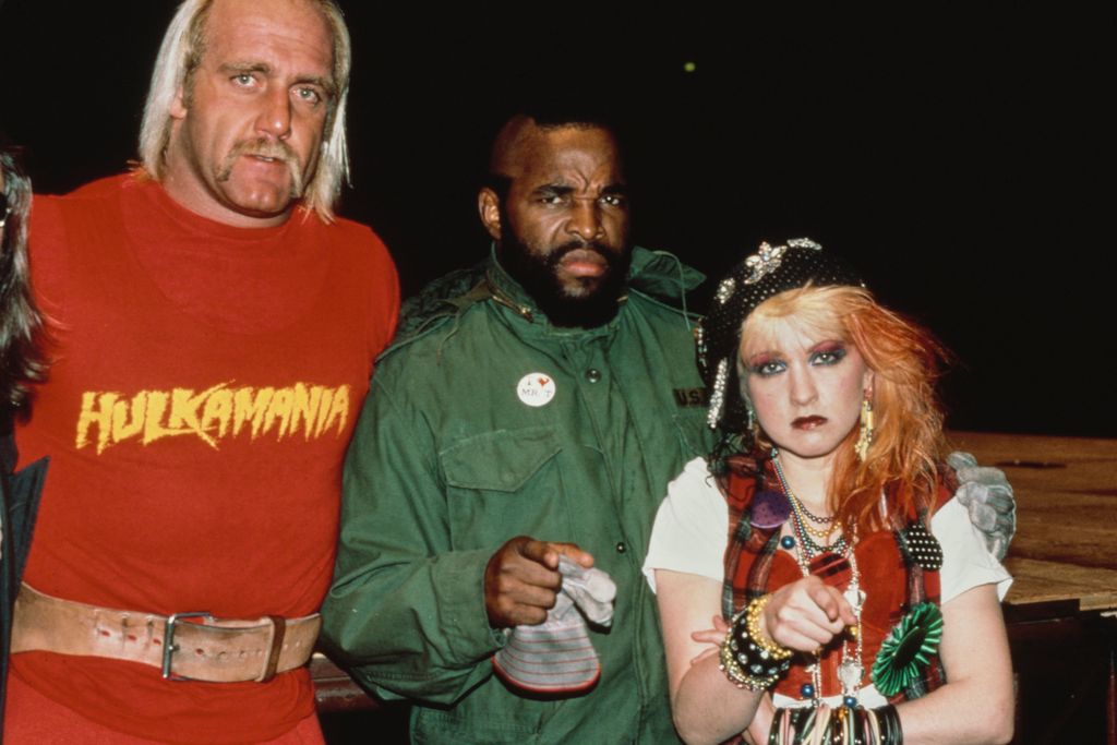Hulk Hogan, Mr. T y Cyndi Lauper en los Grammys