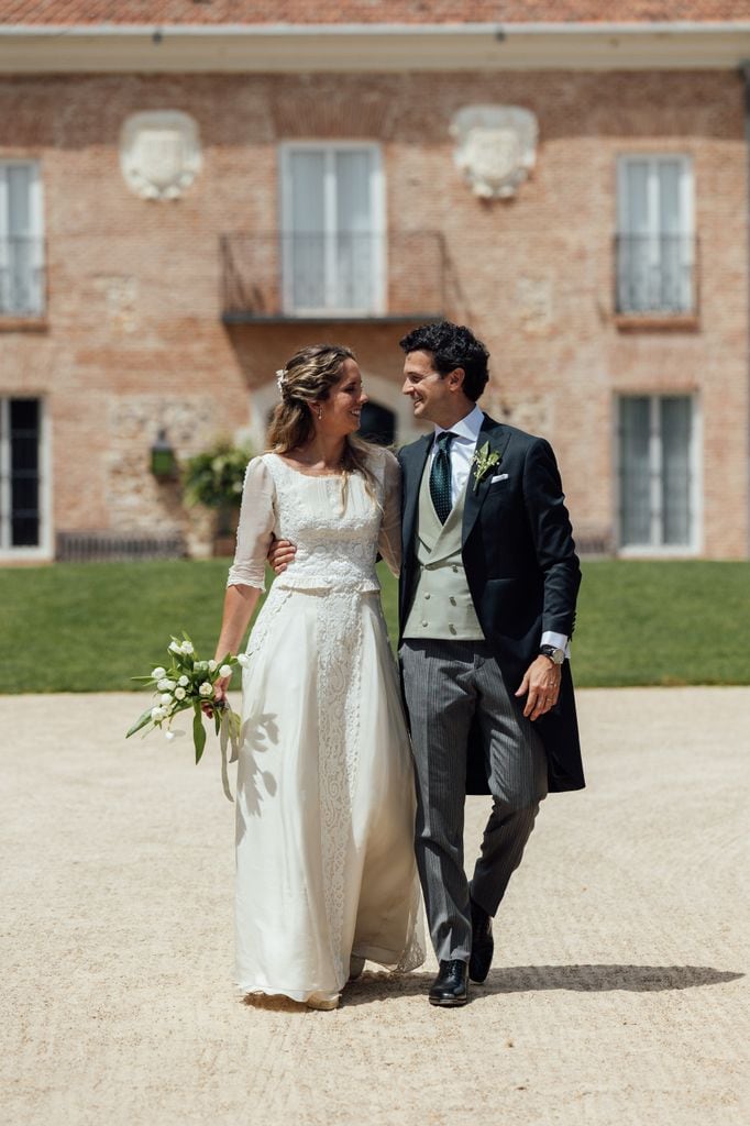 Boda de Lola con vestido de Eduardo Ladrón de Guevara