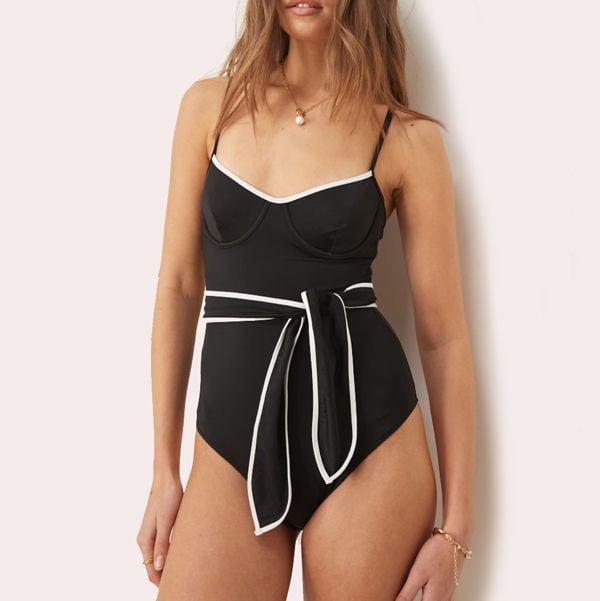 Bañador negro y blanco con aros y lazada delantera de Free Society