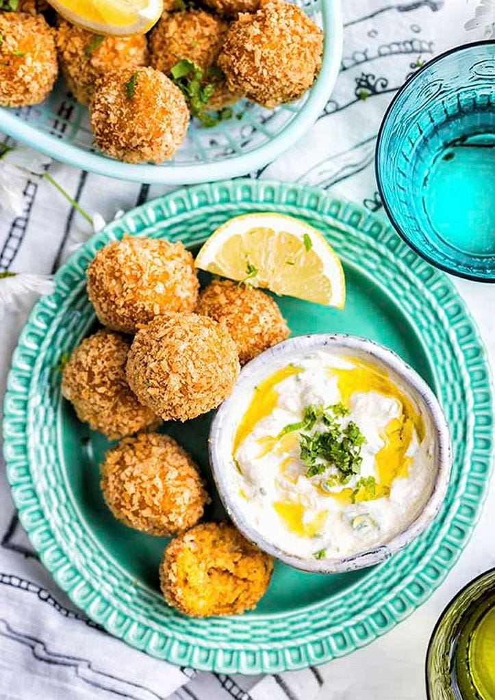 Falafel con salsa de yogur y 'tahini'