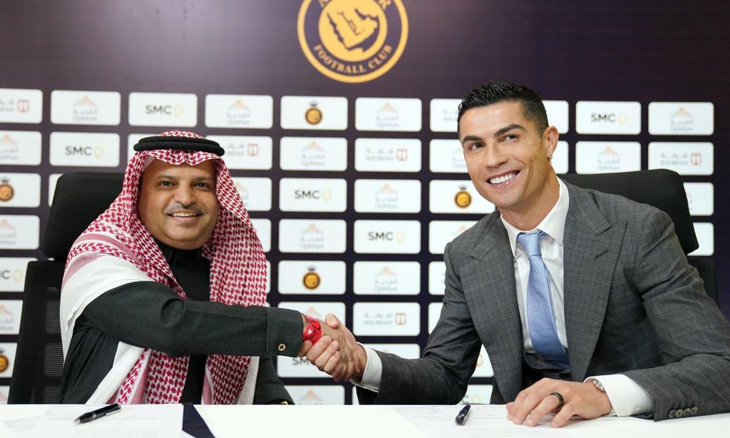 Saudi Arabia\'s Al-Nassr welcome superstar Cristiano Ronaldo