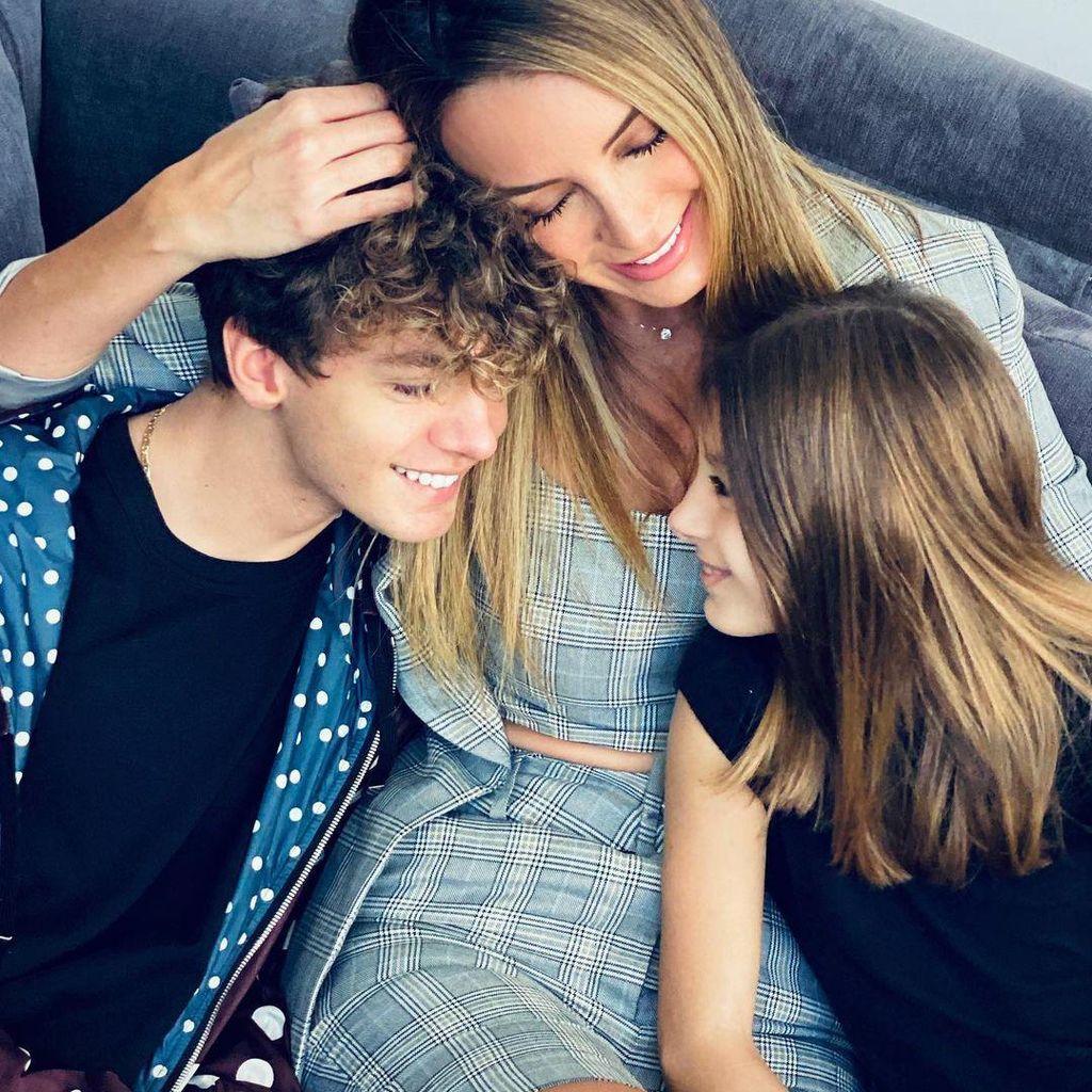 Elizabeth Gutiérrez y sus hijos