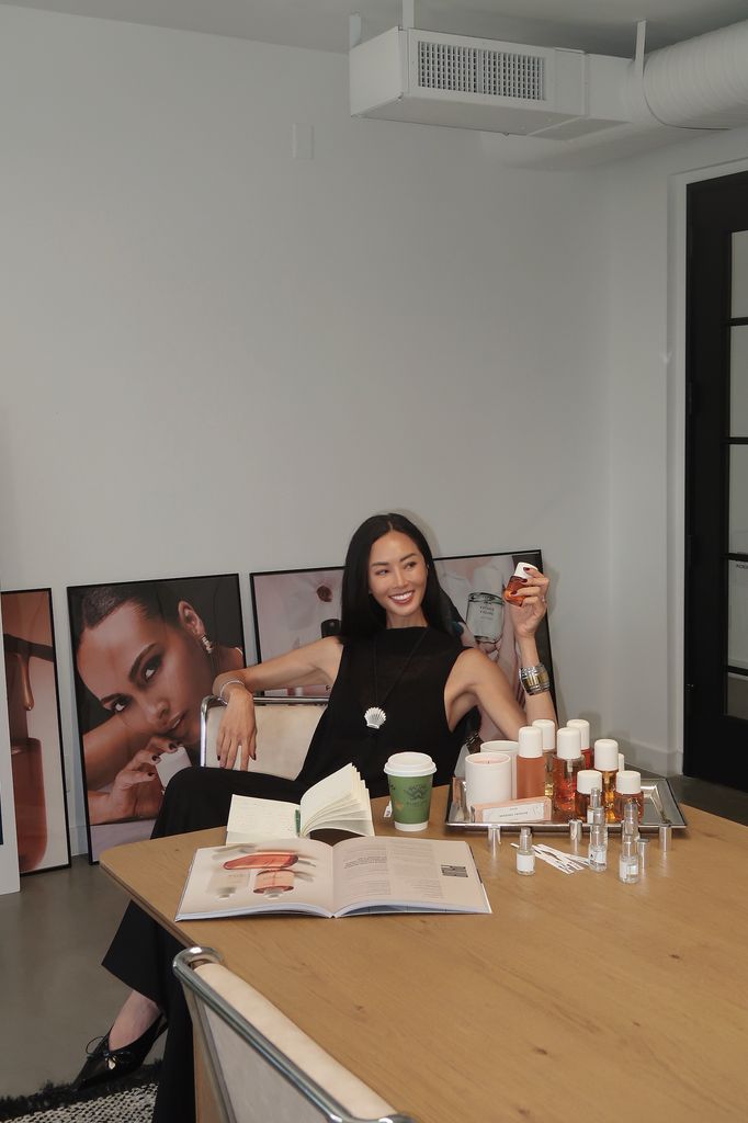 Chriselle Lim, directora creativa de Phlur, no descarta la posibilidad de trabajar nuevas fórmulas con notas con fuerte arraigo en México y Latinoamérica como la Jamaica y el coco .