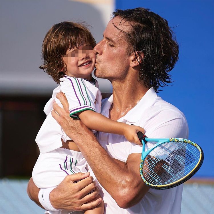 Feliciano López y su hijo