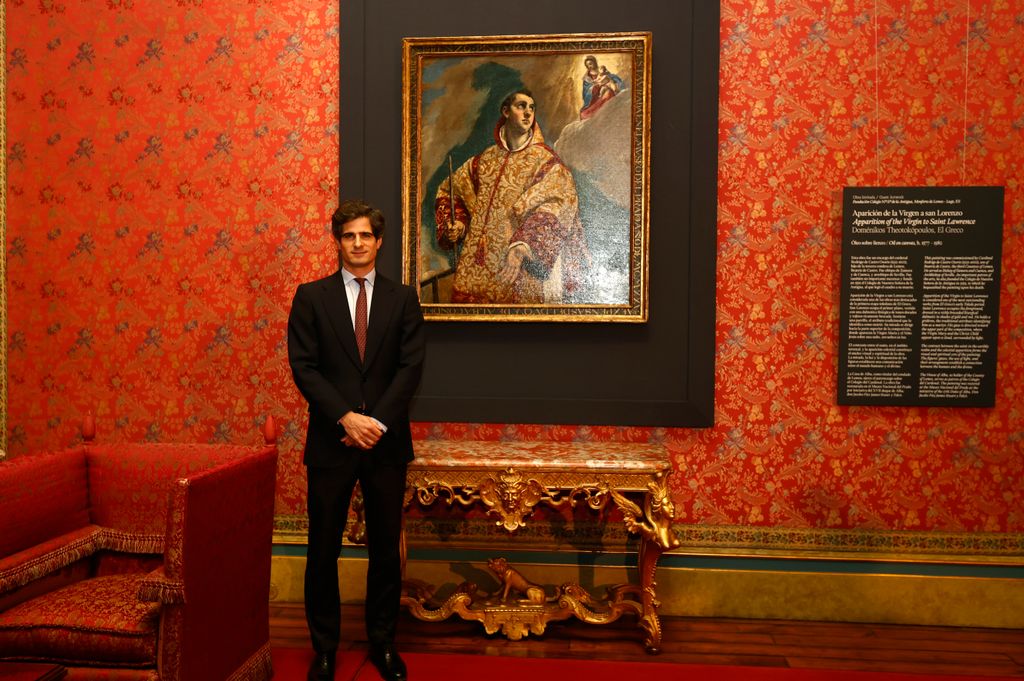 Fernando Fitz-James Stuart recibe como obra invitada el cuadro 'Aparición de la Virgen a San Lorenzo' de El Greco, en el Palacio de Liria