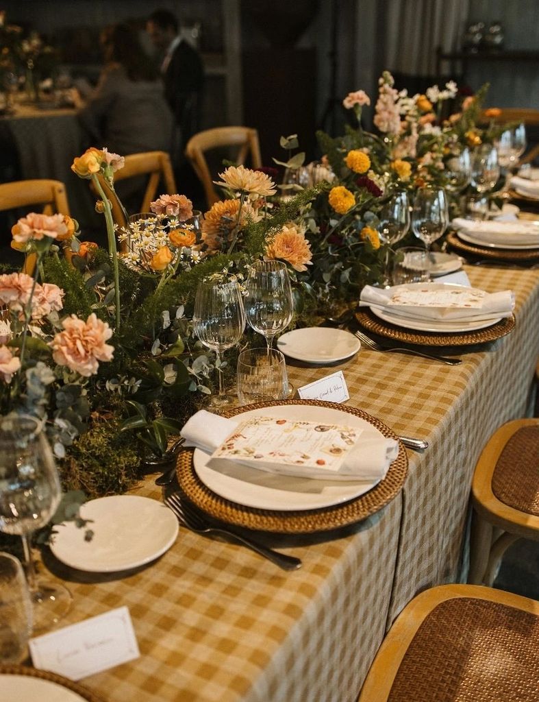 Decoración de bodas en amarillo vichy