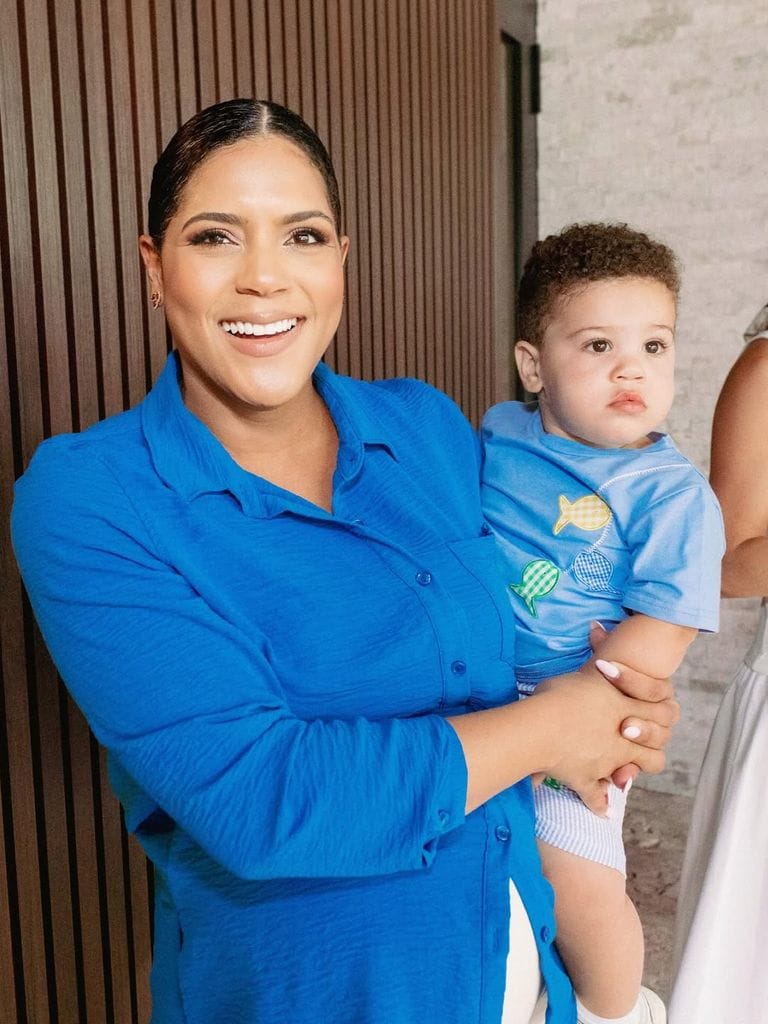 Francisca junto a hijo Franco, antes de dar la bienvenida a su hija Raffaella