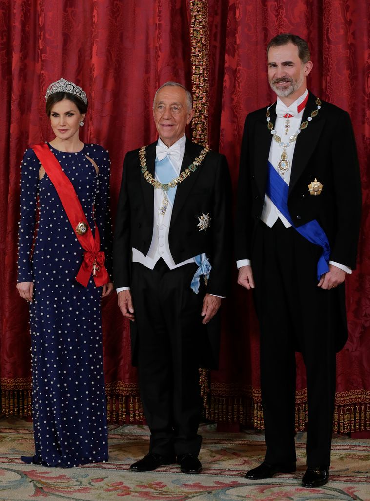 El rey Felipe VI y la reina Leticia junto al presidente de Portugal, Marcelo Rebelo de Sousa