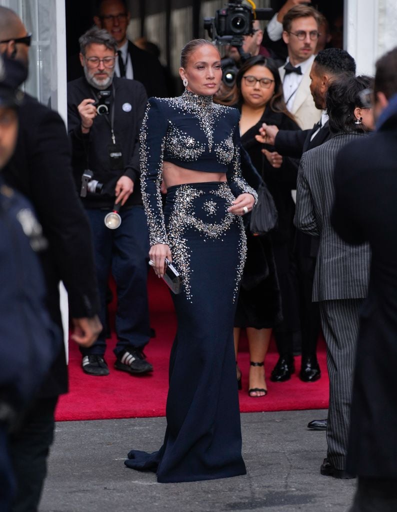 Jennifer Lopez look