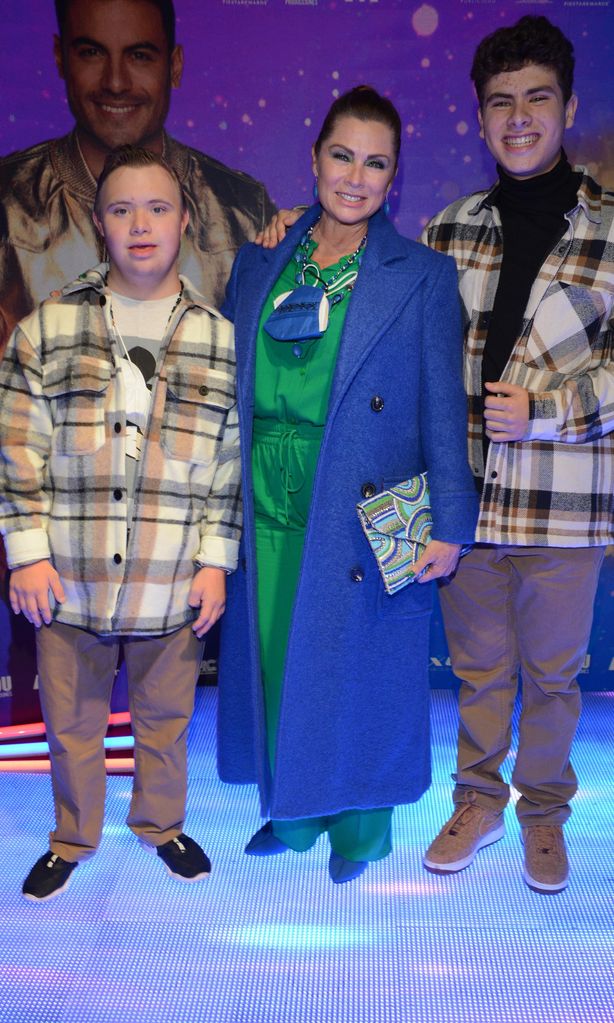 Leticia Calderón y sus hijos Luciano y Carlo