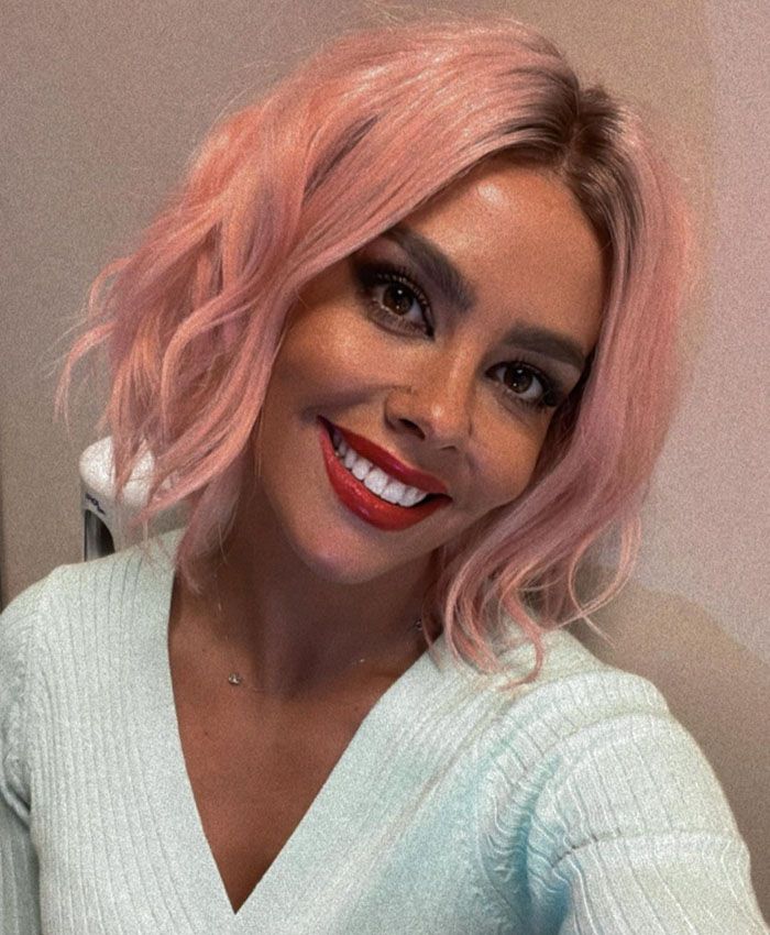 cristi-pelo-rosa