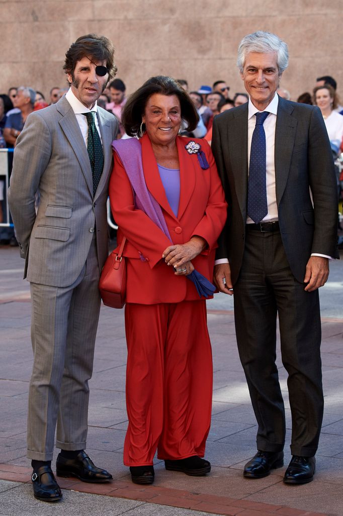 Juan Jose Padilla, Pilar Gonzalez del Valle y Adolfo Suarez Illana en Las Ventas