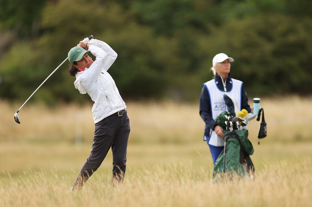 Ana Botín, durante una partida de golf, un deporte que forma parte de su rutina y de una tradición familiar muy ligada al mundo empresarial