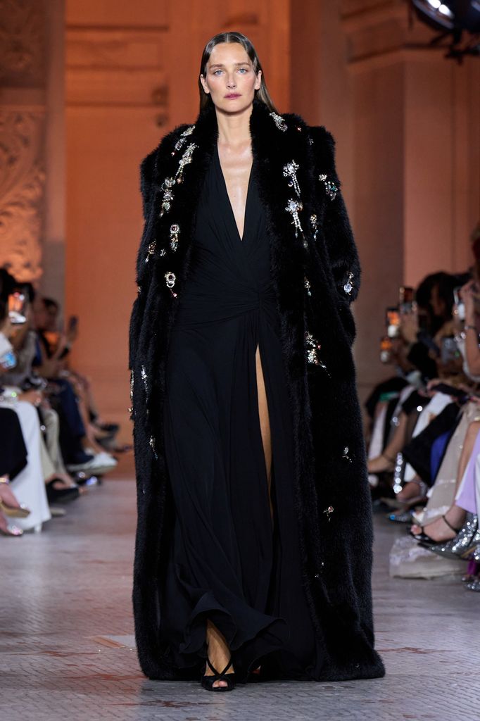 Desfile Zuhair Murad Otoño/Invierno 2025-2026
