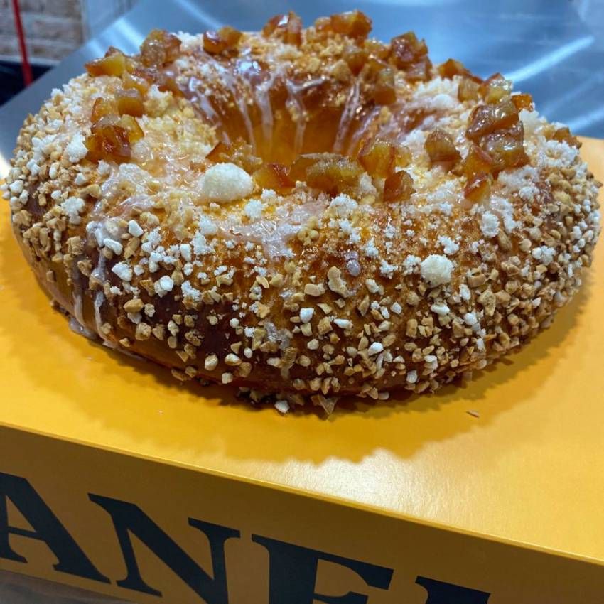 Por su aspecto visual, olfativo, textura... este roscón ha sido elegido como le mejor de Madrid y puede disfrutarse incluso después de las fiestas navideñas.