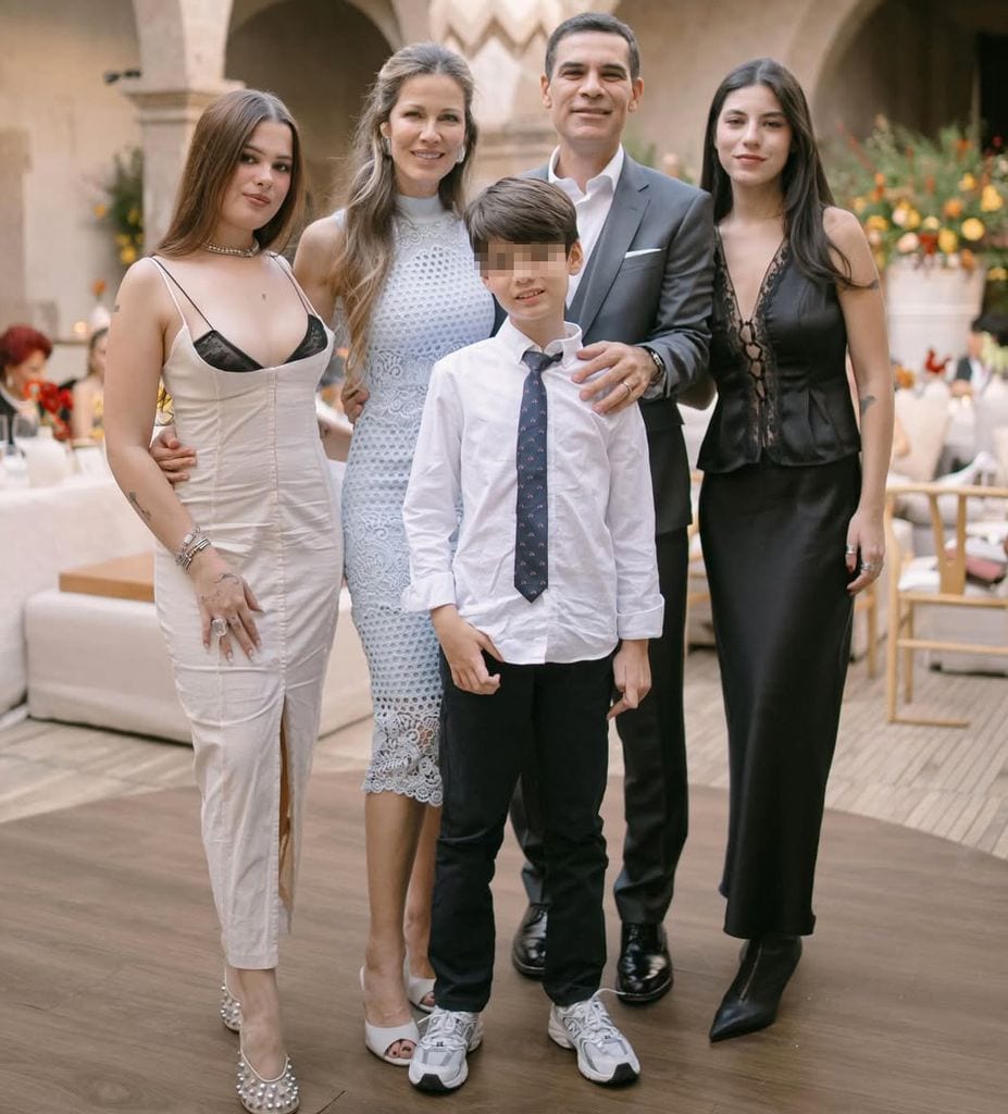 Jaydy Michel celebra su cumpleaños con su marido, Rafa Márquez, y sus hijos Manuela y Leonardo, y Rafaela, hija del exfutbolista