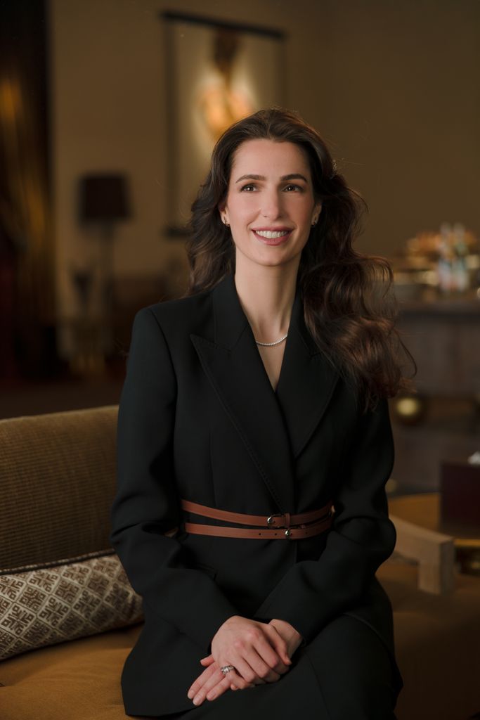 Rajwa de Jordania en un nuevo retrato por su 32 cumpleaños