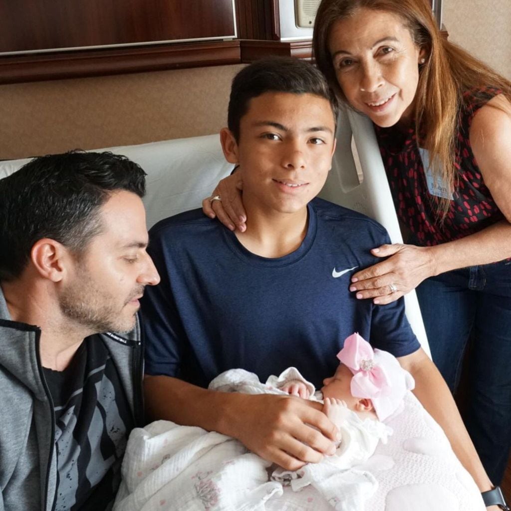 ximena duque celebra el cumplea os de su hija luna