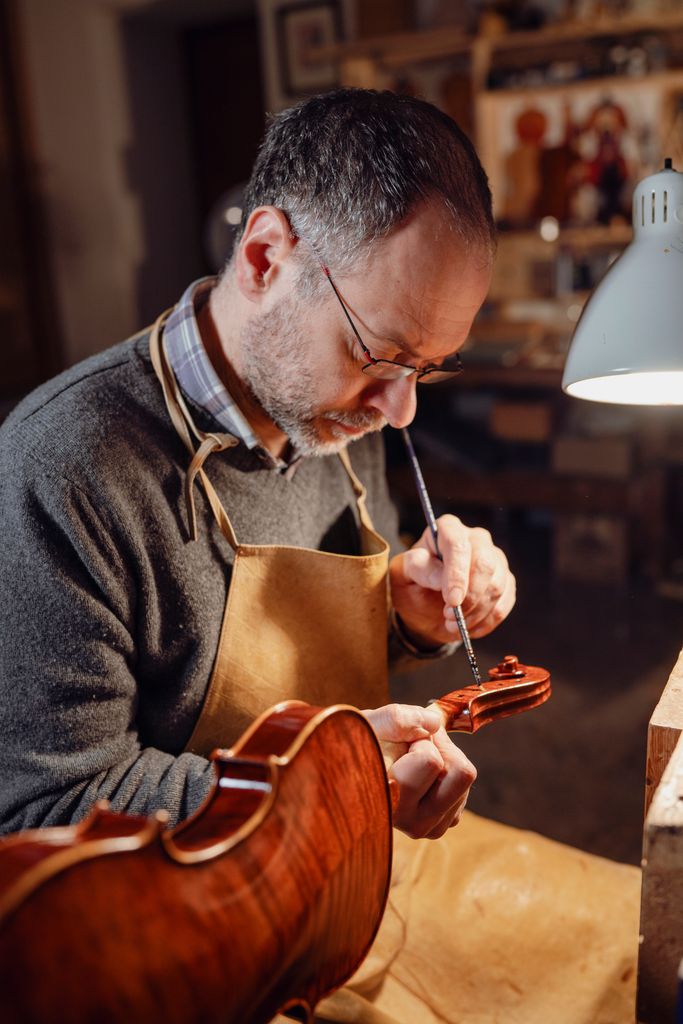 Luthier de Cremona, Italia