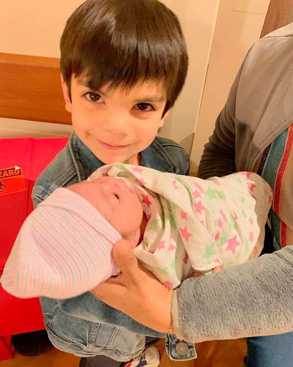 Alejandra Espinoza y su hijo Matteo