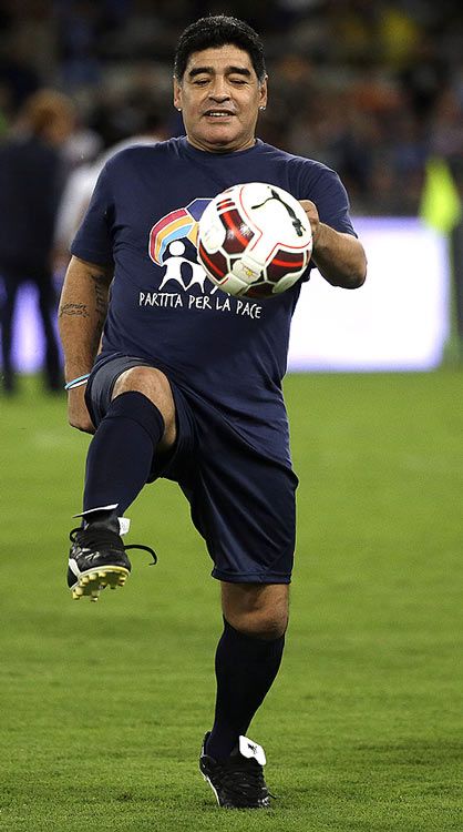 Maradona, durante un partido benéfico en Roma en 2014