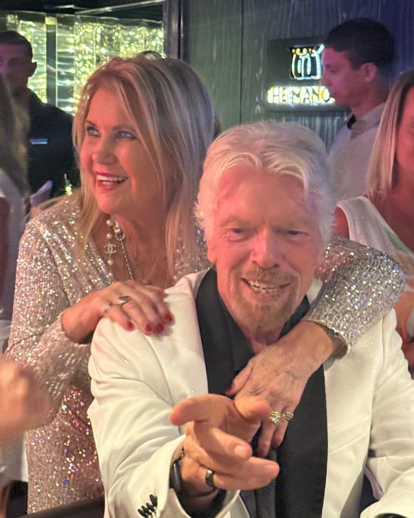 Richard Branson y Joan Templeman se conocieron hace más de 50 años