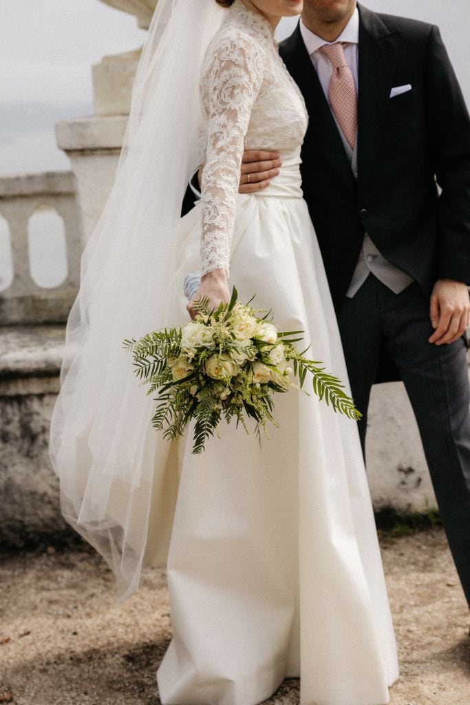 Ramo de novia verde y blanco