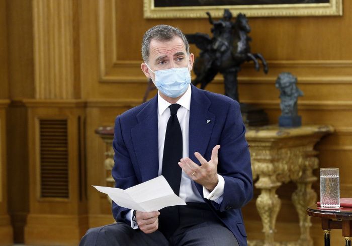 El rey Felipe en un acto con jóvenes durante la crisis sanitaria