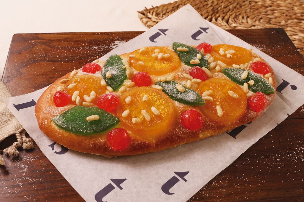 Coca de fruta escarchada de Turris